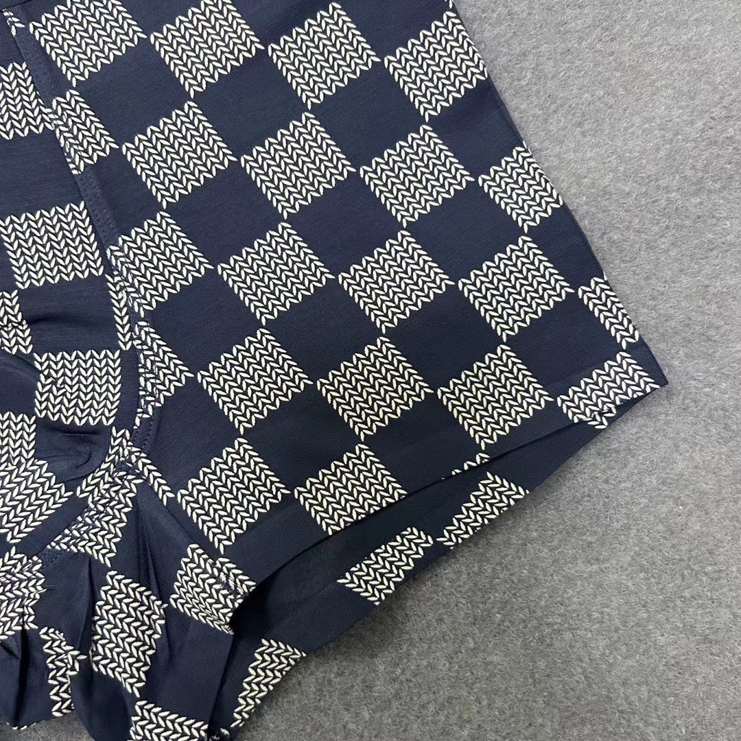 LOUIS VUITTON Premium Boxed Men's Underwear