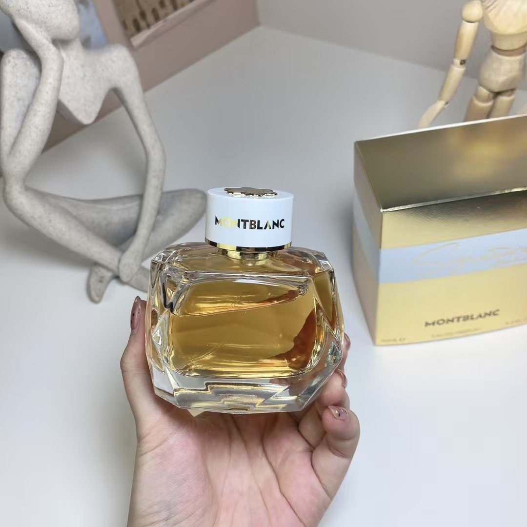 Montblanc Signature Women's Fragrance
