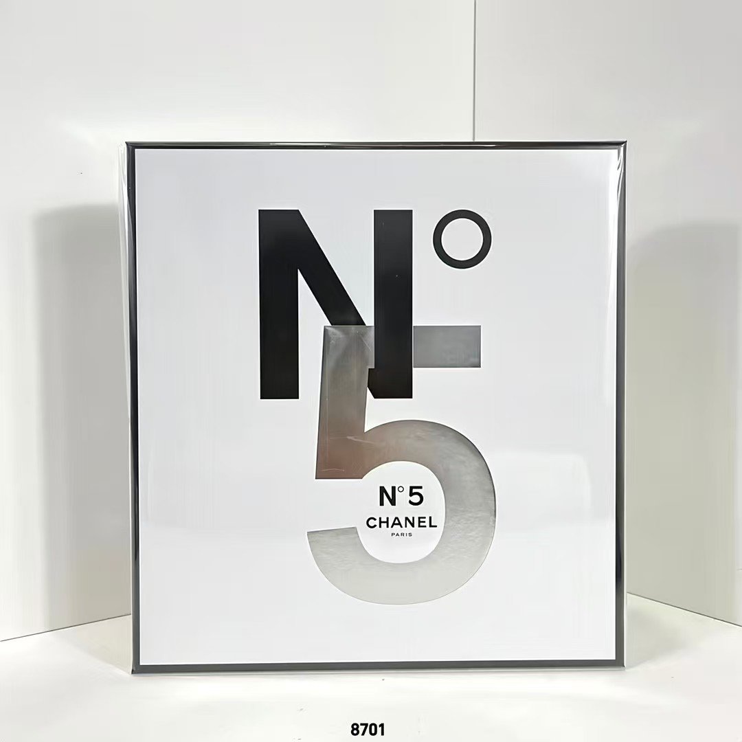 Chanel White No. 5 Full Body Fragrance Four-Piece Set