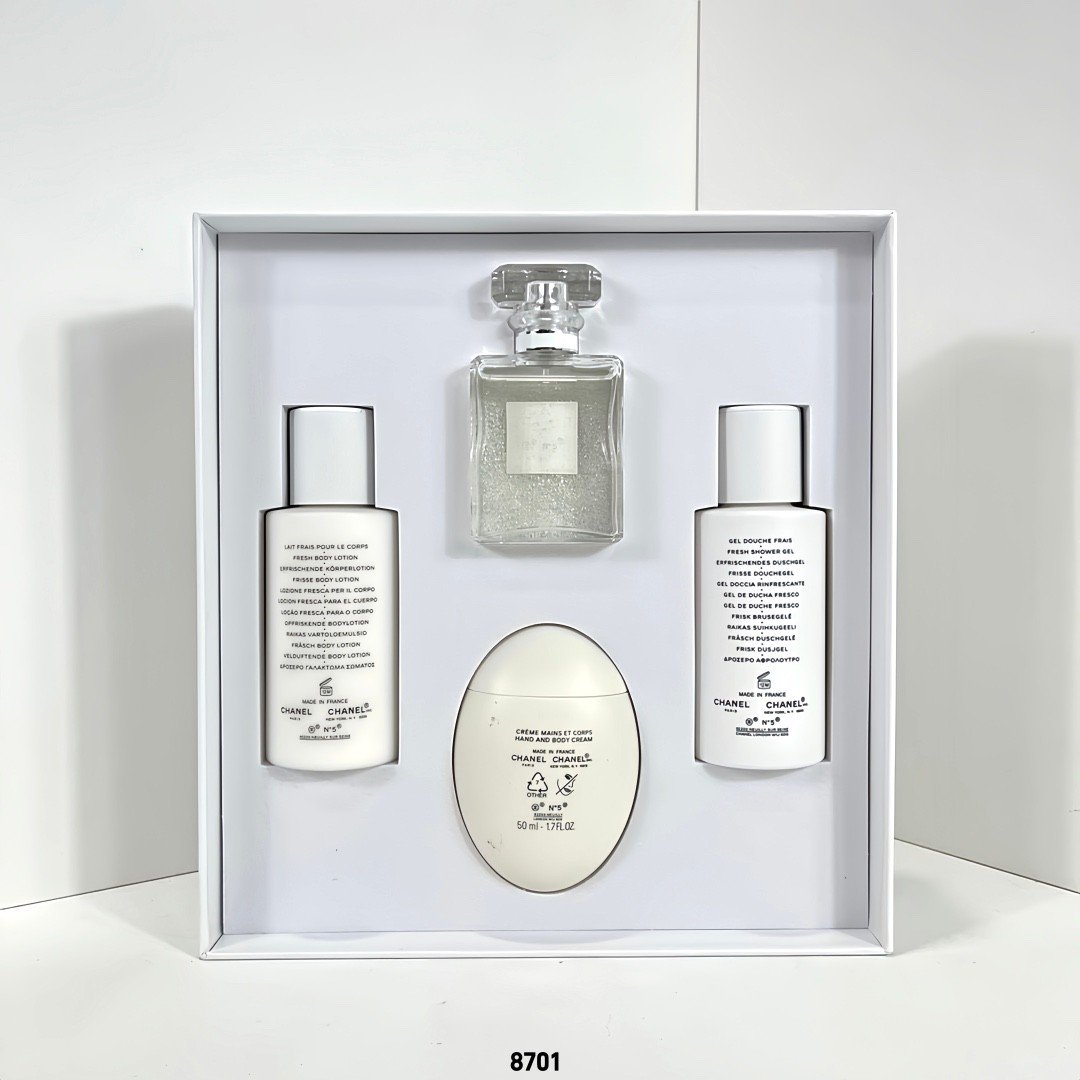Chanel White No. 5 Full Body Fragrance Four-Piece Set