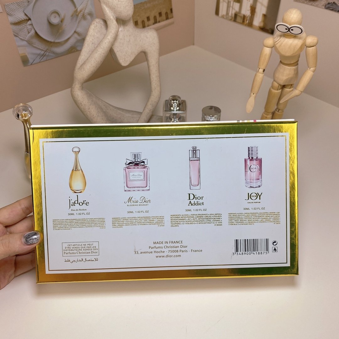 Dior perfume sample set (4 pieces)