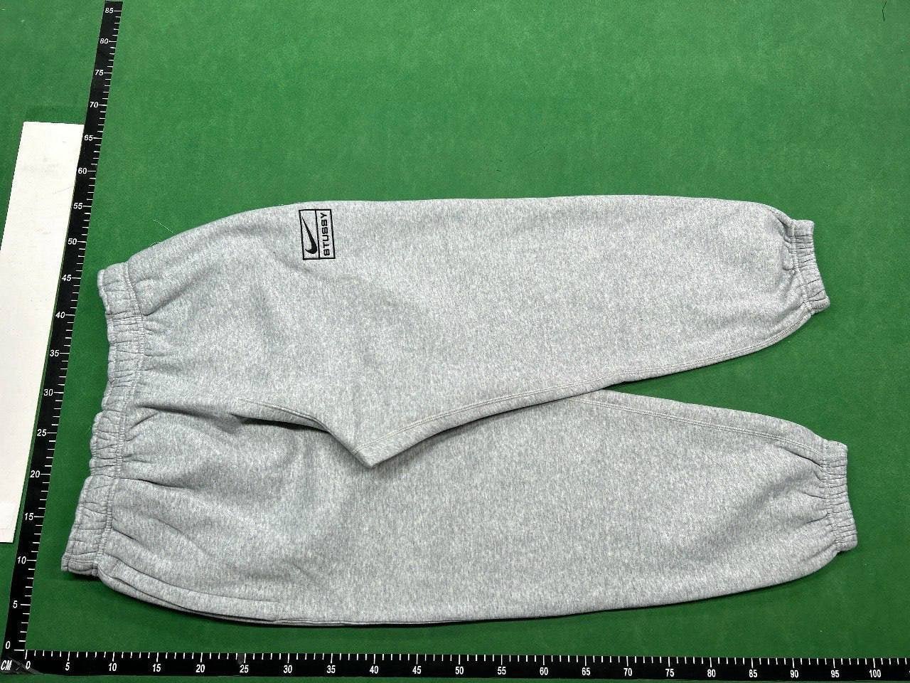 Nik e x Stussy Set