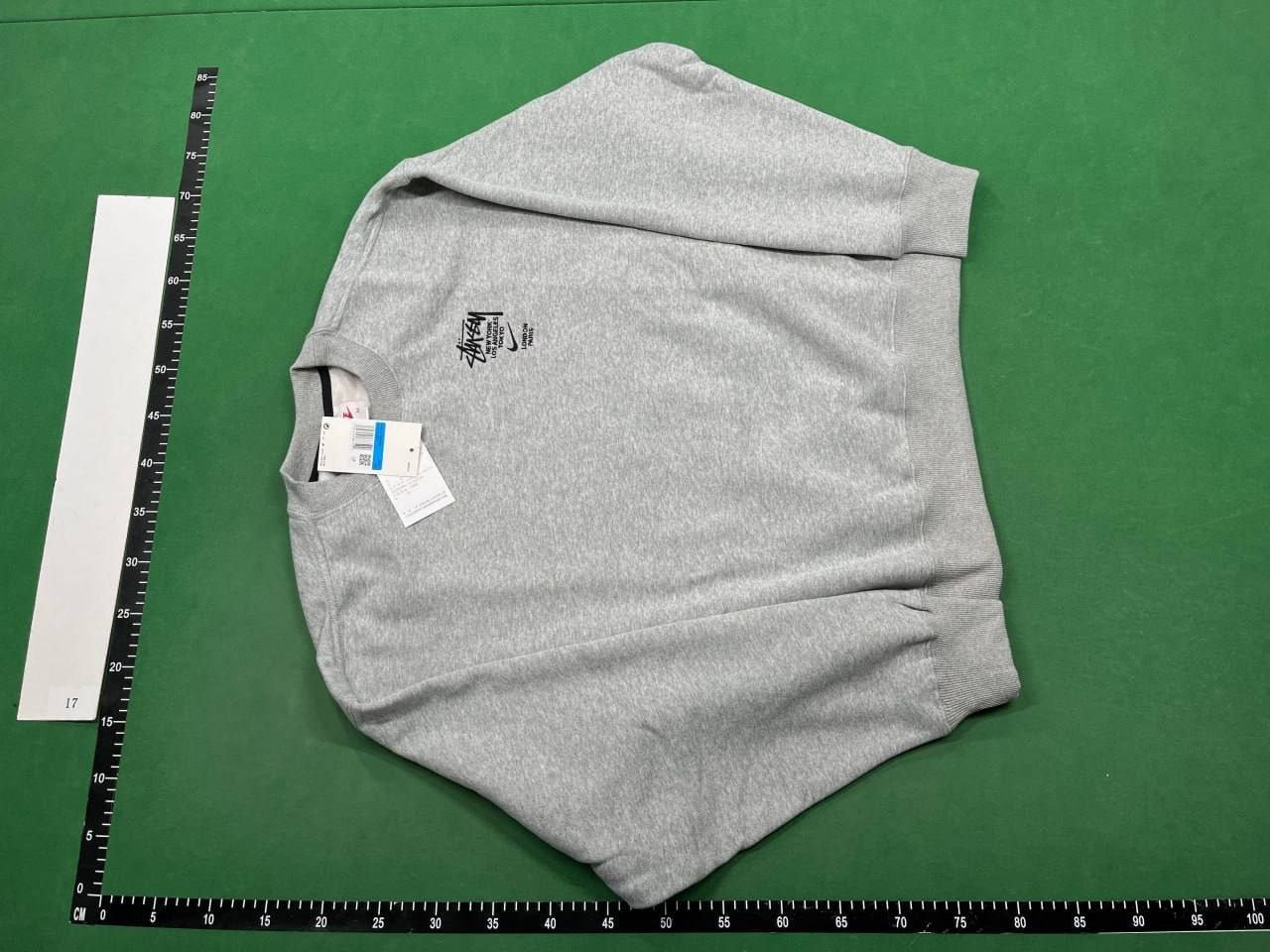 Nik e x Stussy Set