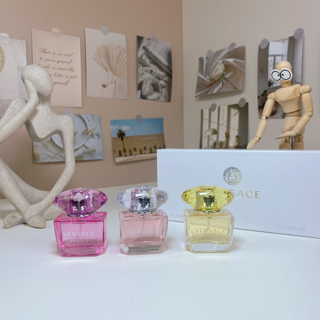 Versace Crystal Diamond Sample Set (30ml x 3 with spray nozzle)