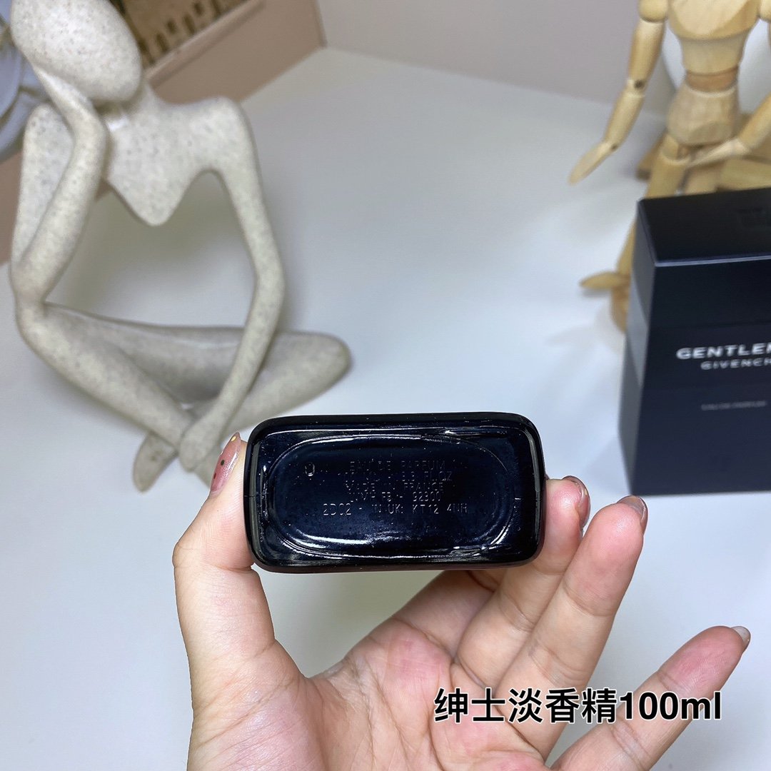 Givenchy Gentleman Eau de Parfum