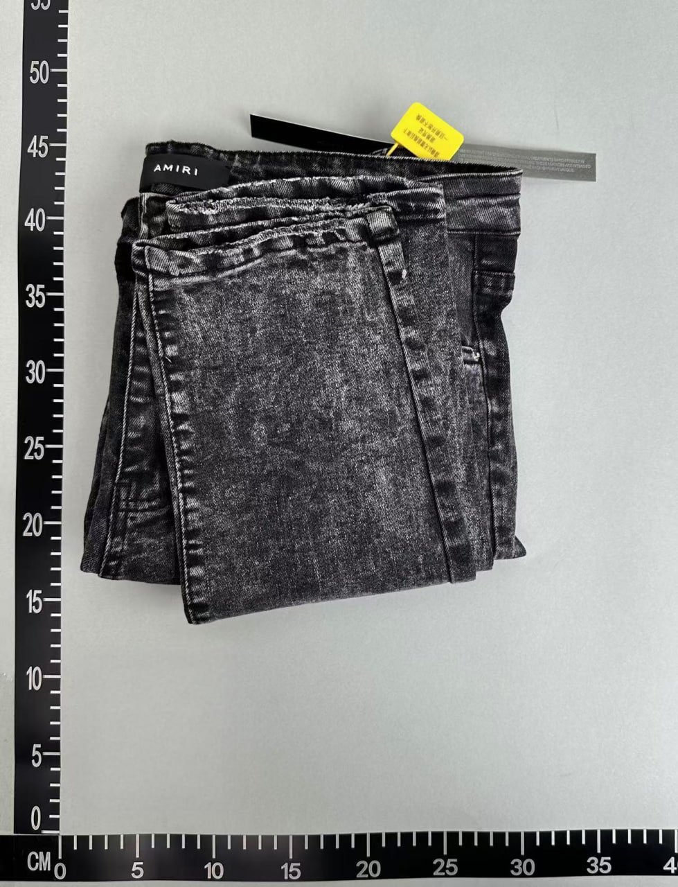 Amiri Jeans                                