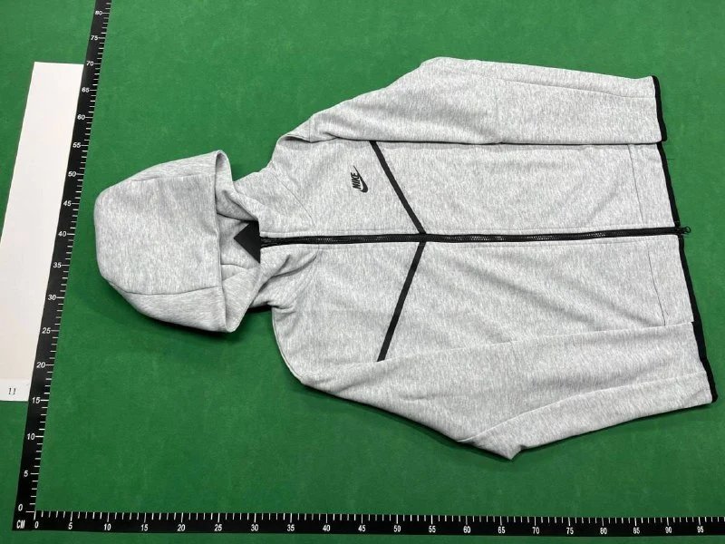 Play Comme des Garçons CDG Hoodie