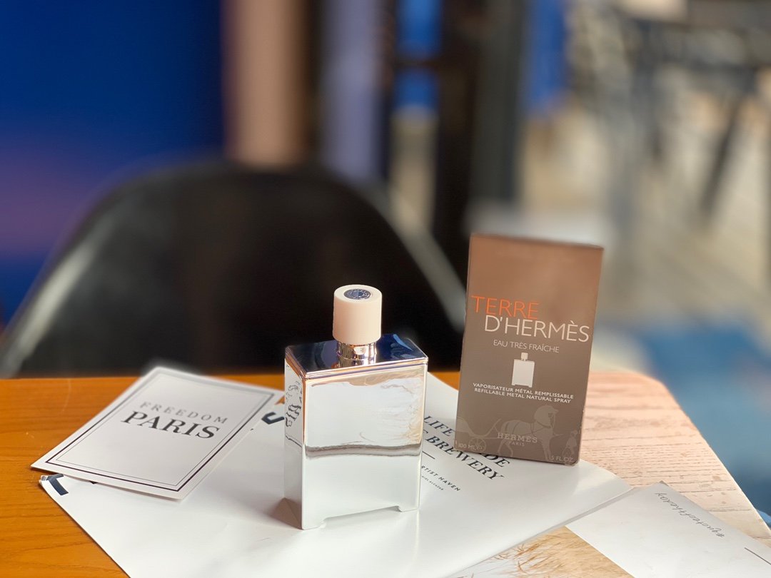 Hermès Terre d'Eau Limited Edition Silver Perfume 100ml