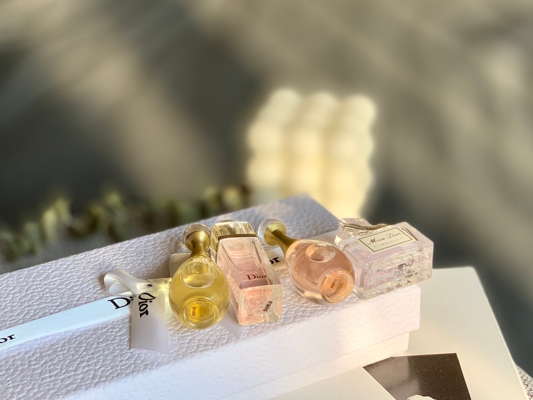 Dior white box perfume sample 4-piece gift set, 4*5ml