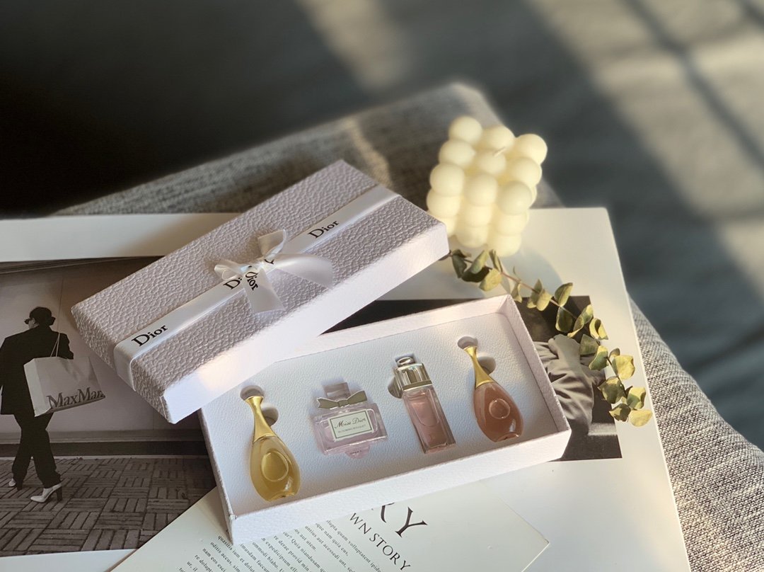 Dior white box perfume sample 4-piece gift set, 4*5ml