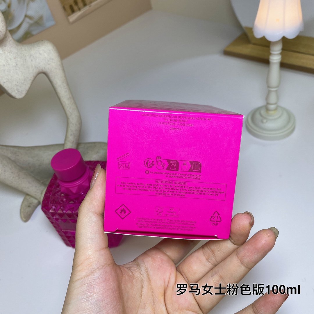 Valentino Roman Women's Pink Perfume 100ml