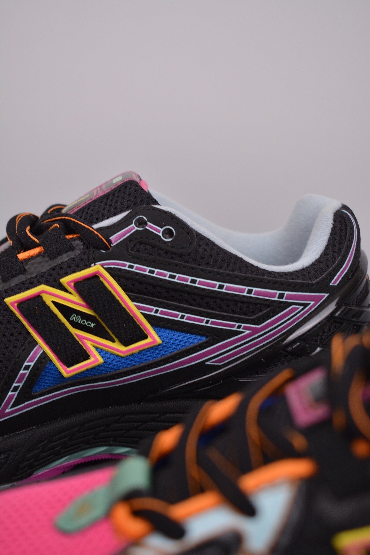 New Balance NB 1906R