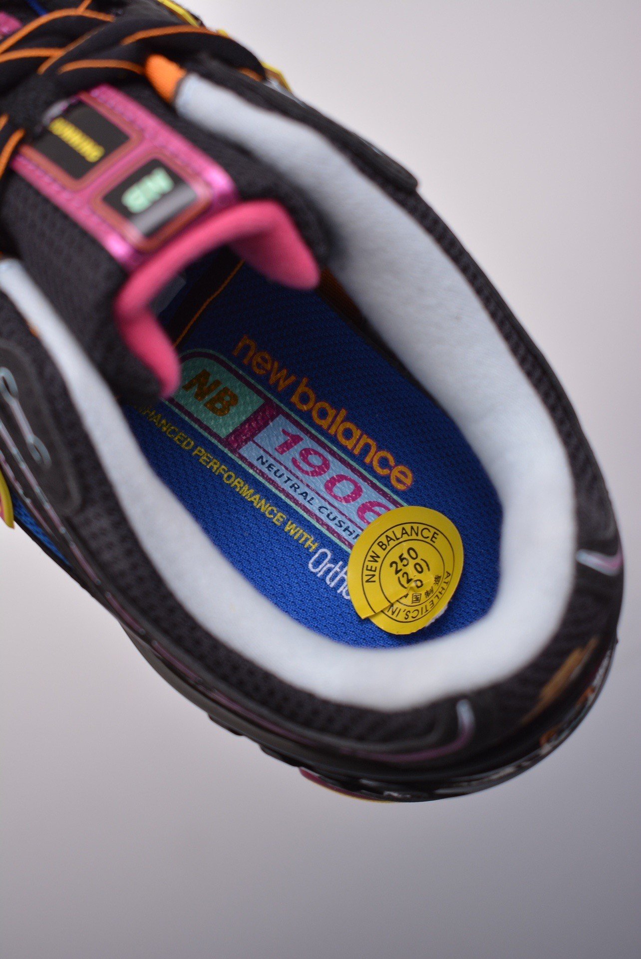 New Balance NB 1906R